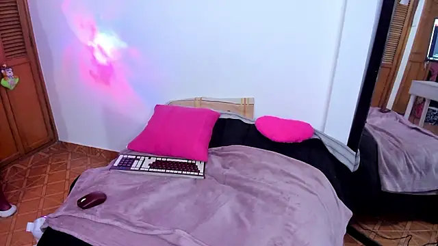 Snapshot of Ashley_Monroe chatting on February 13, 2026, 5:24 pm Ashley Monroe online show from February 13, 2026, 5:24 pm