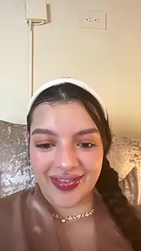 AriaHeavenss online show from November 13, 2025, 12:25 am