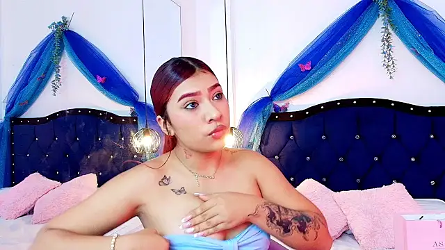 Camila Prieto-1 online show from September 22, 2025, 3:23 am