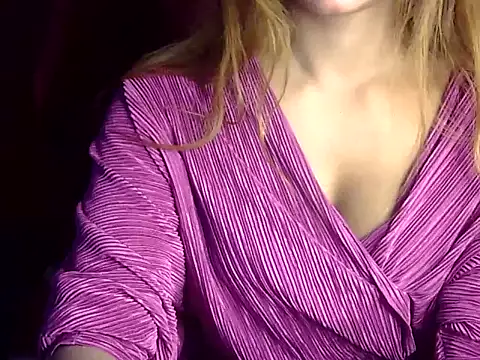 Snapshot of heartless_Queen chatting on February 23, 2026, 5:52 am heartless Queen online show from February 23, 2026, 5:52 am