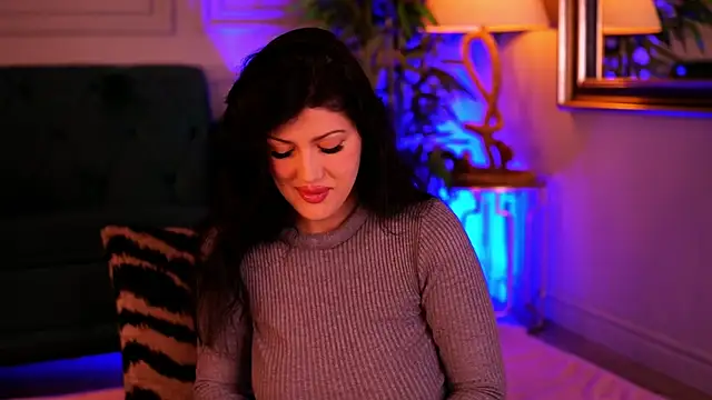 AlenaCapricious online show from November 9, 2025, 6:12 pm