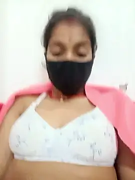 Snapshot of Chandni_Love143 chatting on January 7, 2026, 3:50 pm Chandni Love143 online show from January 7, 2026, 3:50 pm