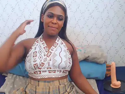 Snapshot of MiniMinaj chatting on November 12, 2025, 9:02 am MiniMinaj online show from November 12, 2025, 9:02 am