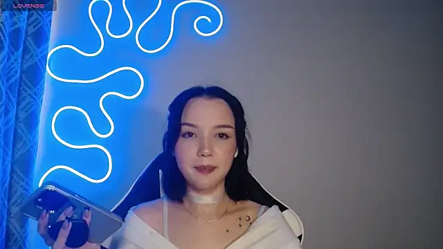 DemiWildcat online show from September 27, 2025, 10:21 am