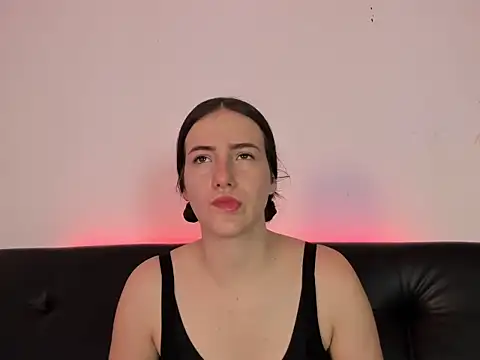 katalella brown1 online show from September 19, 2025, 11:58 am