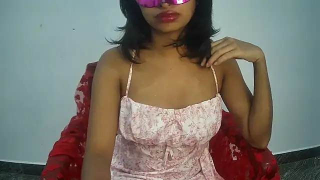 Minu Cam online show from March 6, 2026, 5:41 pm