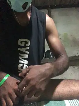 kavi1q1 online show from April 16, 2026, 2:12 am