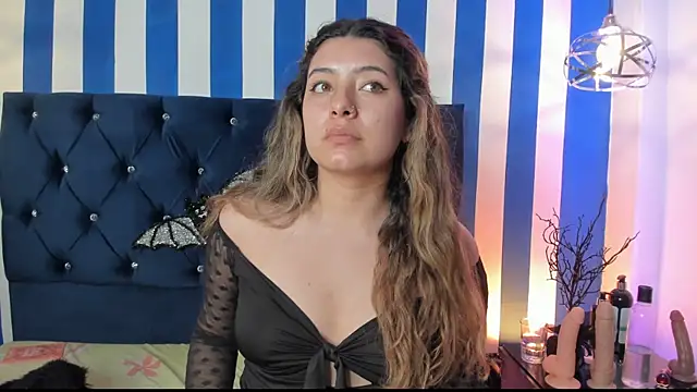 valeria rouse28 online show from October 30, 2025, 6:38 pm