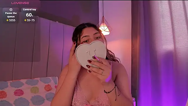 valeria rouse28 online show from November 26, 2025, 6:41 pm