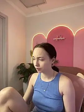 MonikaCarter online show from December 1, 2025, 12:28 pm