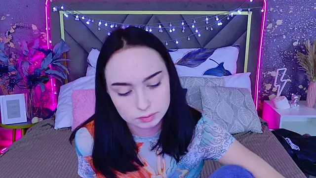 MonikaCarter online show from October 16, 2025, 11:18 am