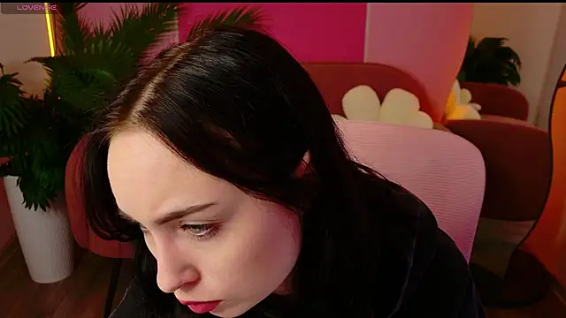 MonikaCarter online show from November 13, 2025, 10:19 am