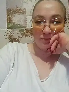 Kiss Eva online show from January 11, 2026, 2:57 pm