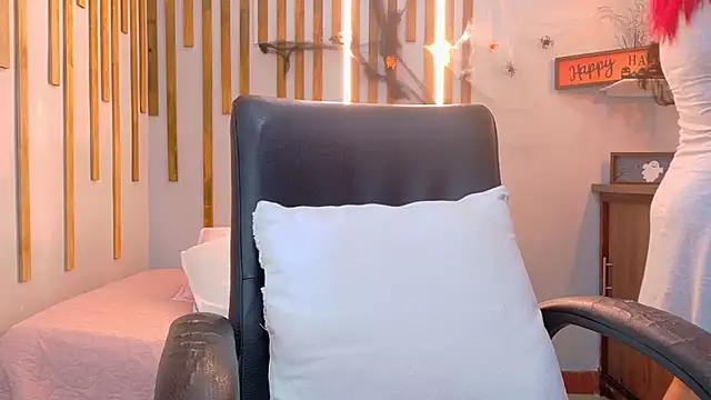 Angel saez online show from November 1, 2025, 12:10 pm