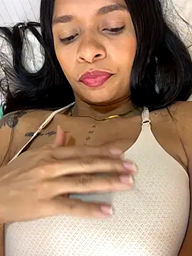 Luna025 online show from November 4, 2025, 6:17 am