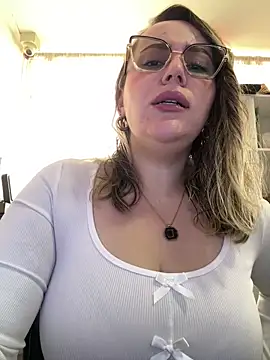 Snapshot of CurvyLust_x chatting on March 25, 2026, 1:54 pm CurvyLust x online show from March 25, 2026, 1:54 pm