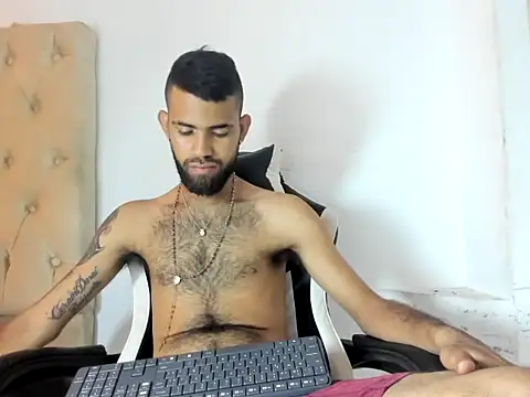 adri sexboy229 online show from September 27, 2025, 1:56 am