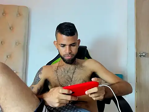 adri sexboy229 online show from September 11, 2025, 1:44 pm