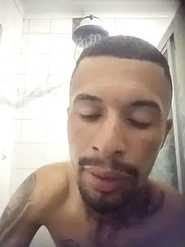 Snapshot of Gabriesex chatting on October 24, 2025, 9:47 pm Gabriesex online show from October 24, 2025, 9:47 pm