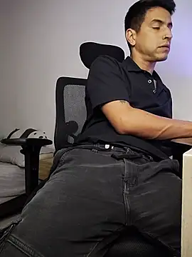 Juann-cock online show from January 19, 2026, 2:26 am