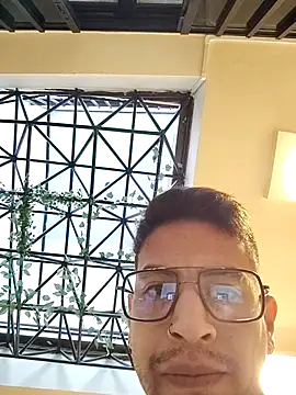 Juann-cock online show from January 5, 2026, 5:27 pm