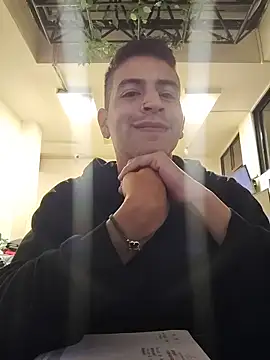 Juann-cock online show from April 12, 2026, 5:33 am