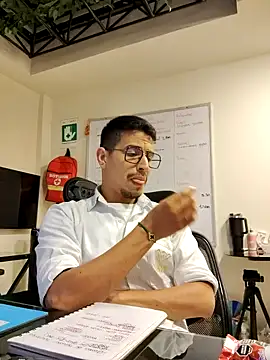 Juann-cock online show from November 29, 2025, 2:12 am