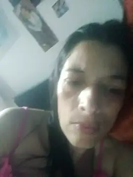 Snapshot of ShaunaDream chatting on January 18, 2026, 12:25 am ShaunaDream online show from January 18, 2026, 12:25 am