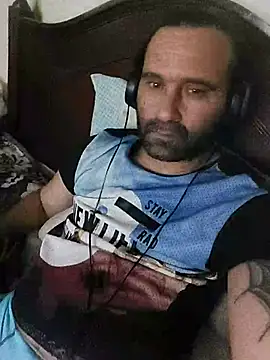 Snapshot of Jose1985oliveira chatting on March 27, 2026, 12:30 am Jose1985oliveira online show from March 27, 2026, 12:30 am