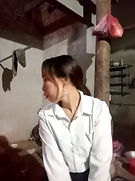 Snapshot of sulove_xx chatting on November 13, 2025, 1:42 am sulove xx online show from November 13, 2025, 1:42 am