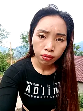 Snapshot of sulove_xx chatting on October 19, 2025, 12:24 am sulove xx online show from October 19, 2025, 12:24 am