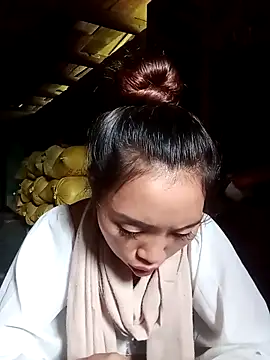 Snapshot of sulove_xx chatting on October 15, 2025, 3:05 am sulove xx online show from October 15, 2025, 3:05 am