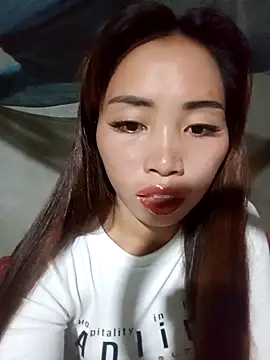 Snapshot of sulove_xx chatting on October 10, 2025, 11:38 pm sulove xx online show from October 10, 2025, 11:38 pm