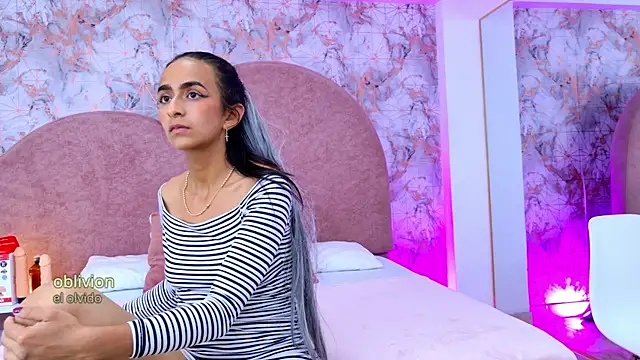 Samanta Isel online show from November 3, 2025, 3:01 am