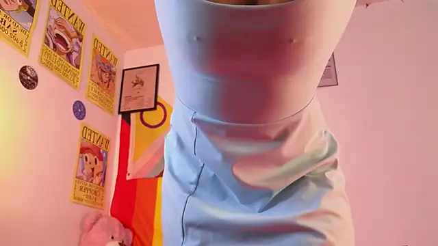 Snapshot of bella_thixx chatting on February 15, 2026, 7:51 am bella thixx online show from February 15, 2026, 7:51 am