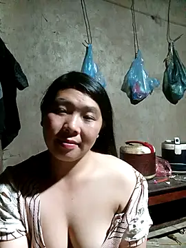 quynhkoolbae online show from September 22, 2025, 1:50 pm