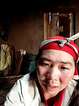 quynhkoolbae online show from February 5, 2026, 8:43 am