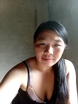 quynhkoolbae online show from September 23, 2025, 2:18 am