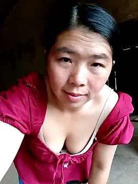 quynhkoolbae online show from October 14, 2025, 11:47 pm