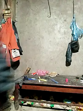 quynhkoolbae online show from October 6, 2025, 12:28 pm