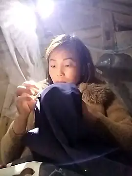 Annaacutee online show from January 14, 2026, 1:04 pm