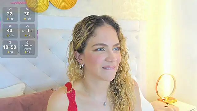 Velora   online show from December 21, 2025, 3:41 am