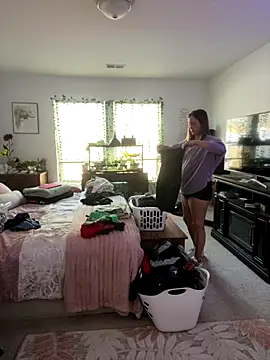 Milfy2017 online show from January 6, 2026, 6:01 pm