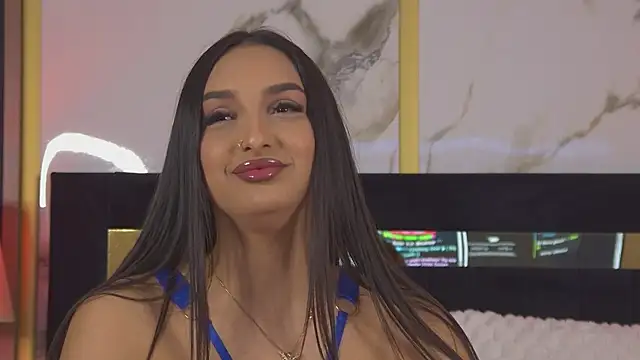 Kimberlymav online show from April 19, 2026, 1:56 pm