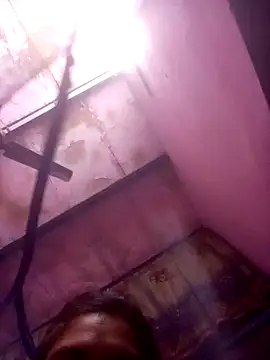 TINASONI online show from November 6, 2025, 1:48 pm