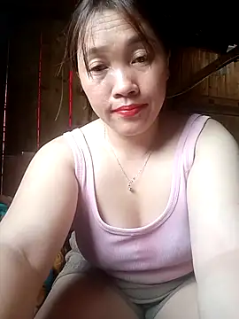 Snapshot of miumiu_00 chatting on April 16, 2026, 6:58 am miumiu 00 online show from April 16, 2026, 6:58 am