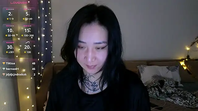 EvaDior13 online show from November 20, 2025, 2:01 am