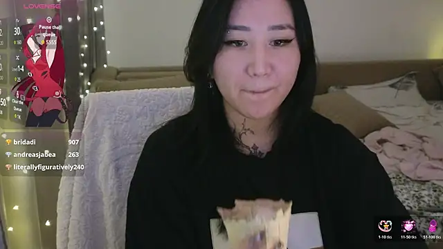 EvaDior13 online show from November 7, 2025, 7:40 pm