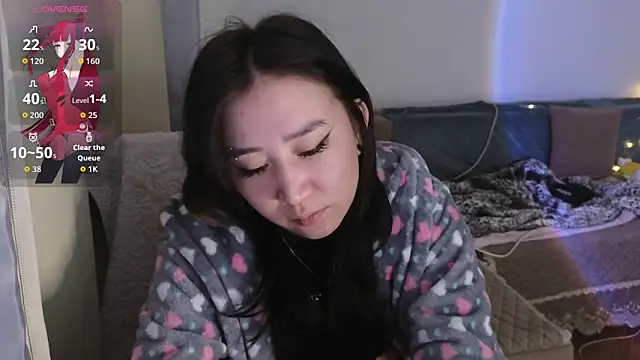 EvaDior13 online show from October 7, 2025, 2:18 pm