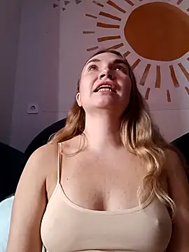 KisaVixen online show from October 22, 2025, 6:35 am